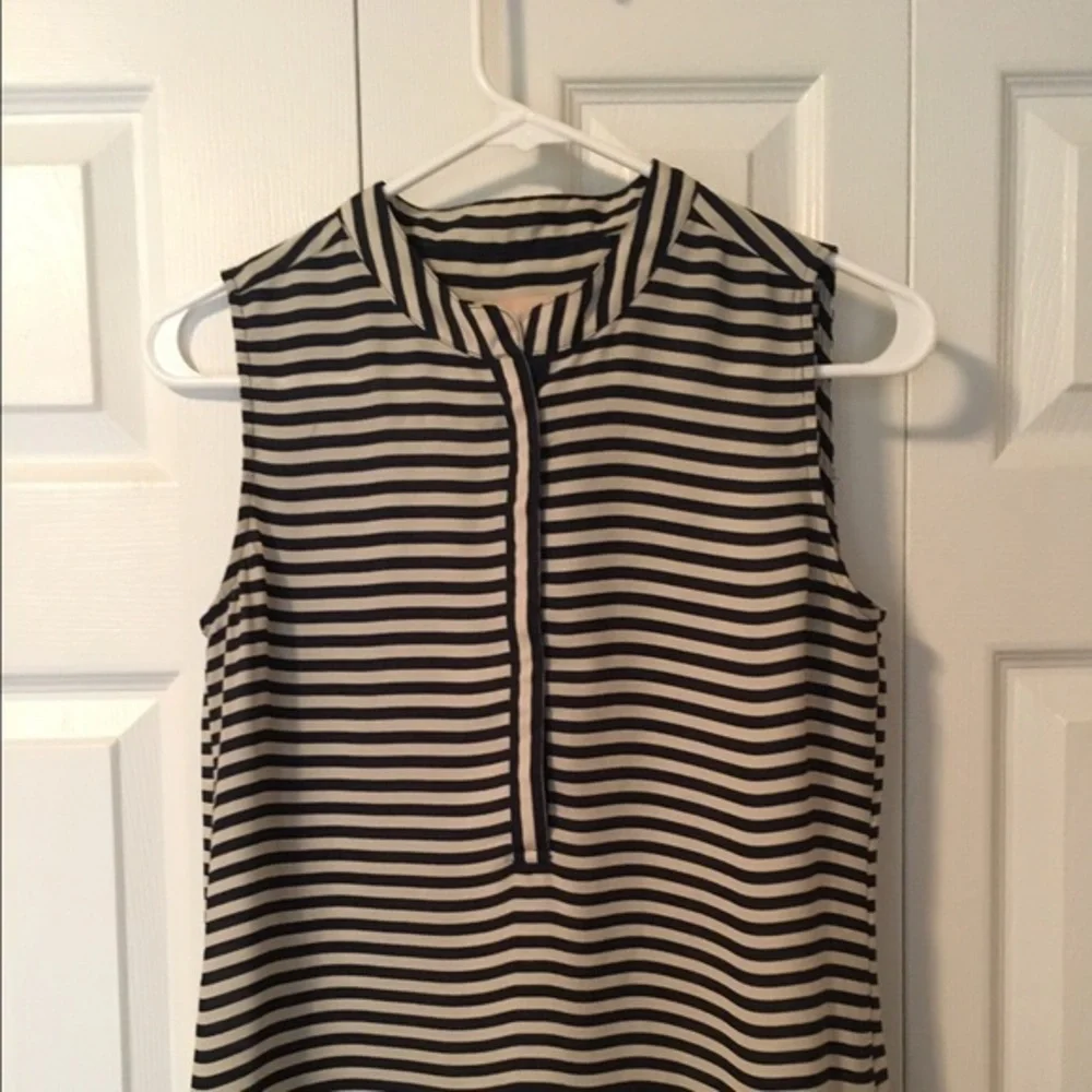 Banana Republic gorgeous striped